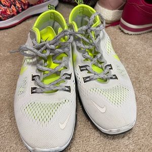 Nike sneakers worn once